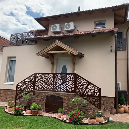 Dodi Apartmanház Zalakaros Exterior foto